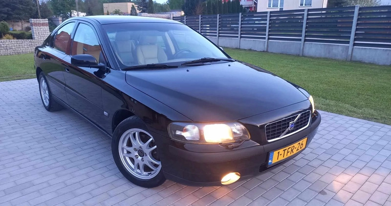 Volvo S60 cena 10500 przebieg: 310561, rok produkcji 2003 z Suchedniów małe 46